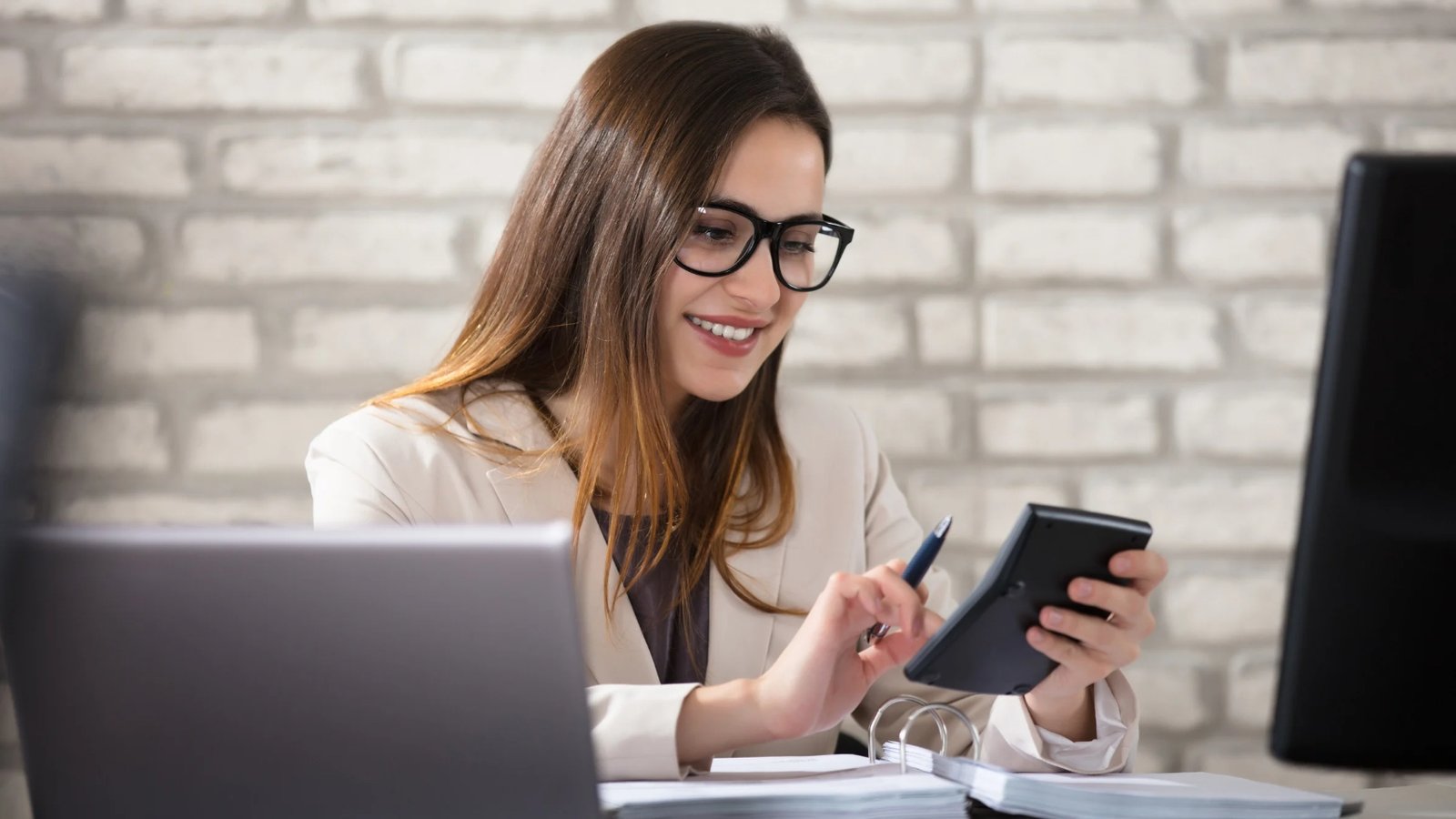 Comment écrire à un notaire : le guide pratique et nos modèles de lettres